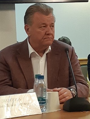 Василий Тихонов принял участие в заседании Экспертного совета Государственной Думы
